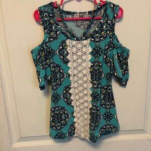 Jolt Teal and White Cold Shoulder Top